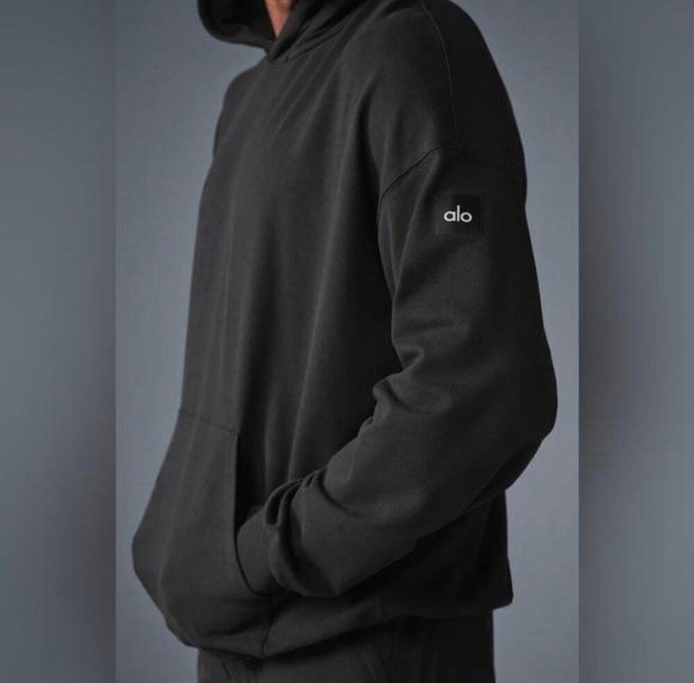 Alo Yoga Renown Heavy Weight Hoodie Black Sleeve Logo Pullover